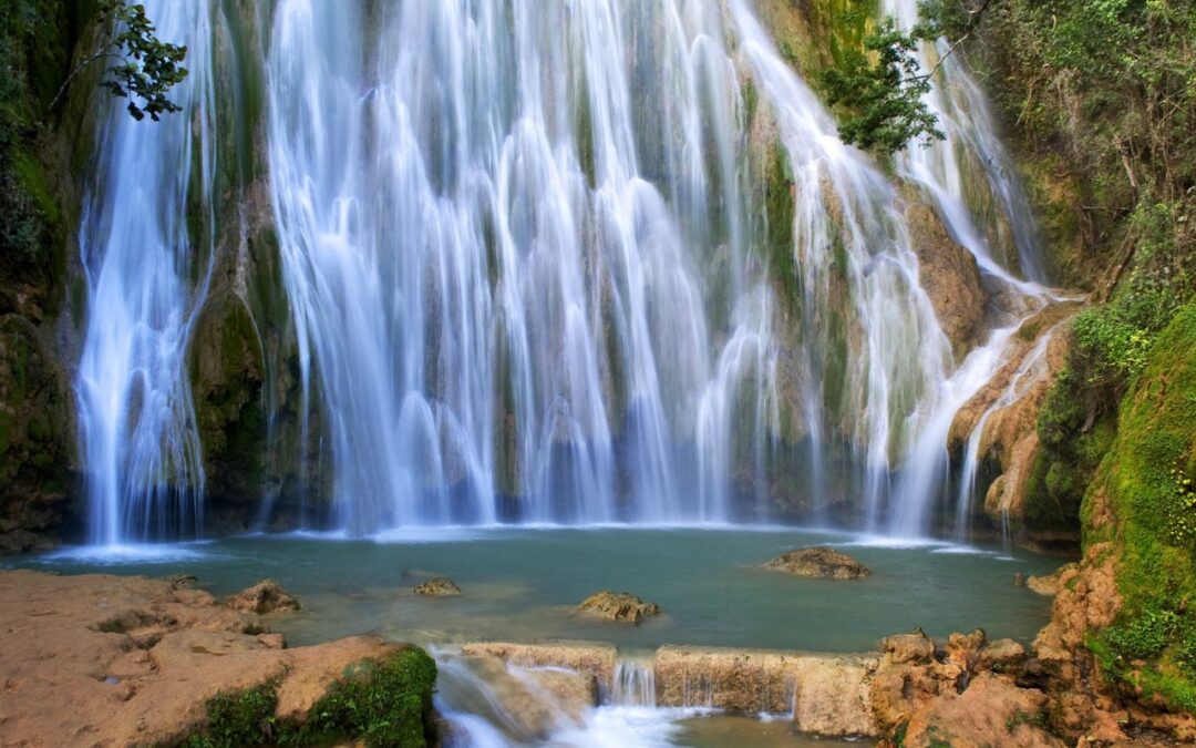 The Thrilling El Limón Waterfall Tour: Samaná’s Majestic Cascade Adventure